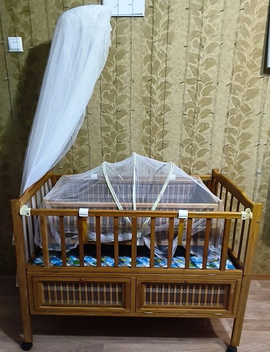 Детская кроватка с люлькой и балдахином