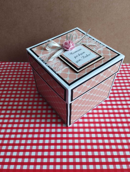 Експлодираща кутия