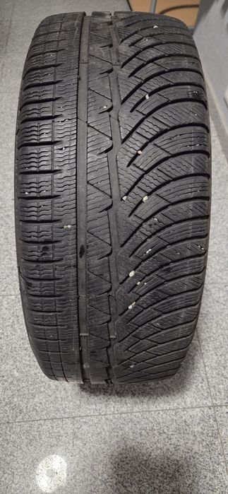 Vand anvelope / cauciucuri iarna 235/45/R17