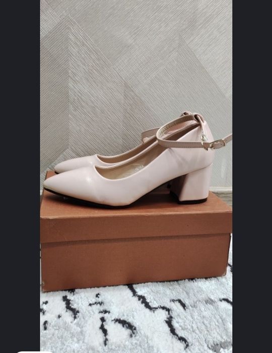 Туфли новые 36 размера