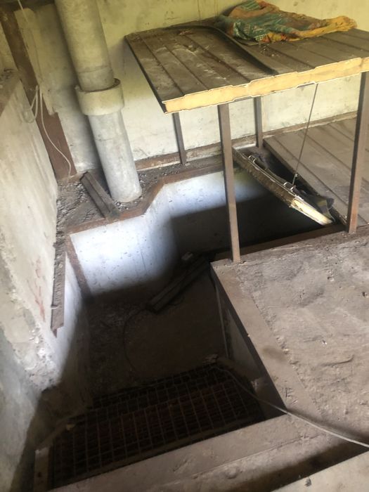 Продам гаражный бокс 60 кв