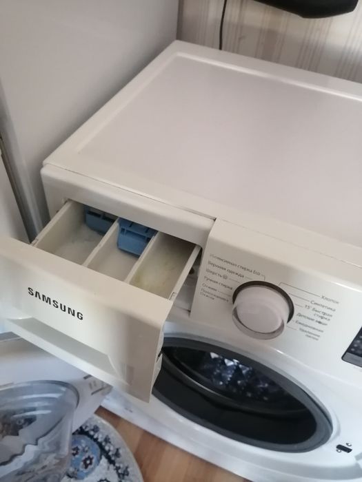 Продам стиральную машинку