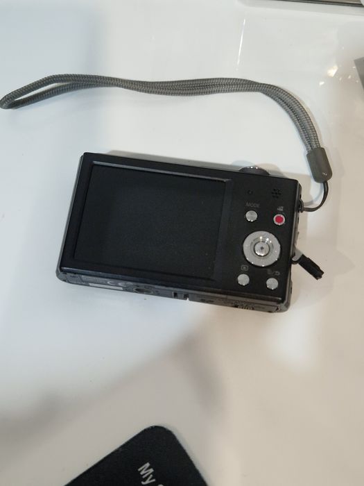 Camera foto/ video Panasonic cu cablu de date