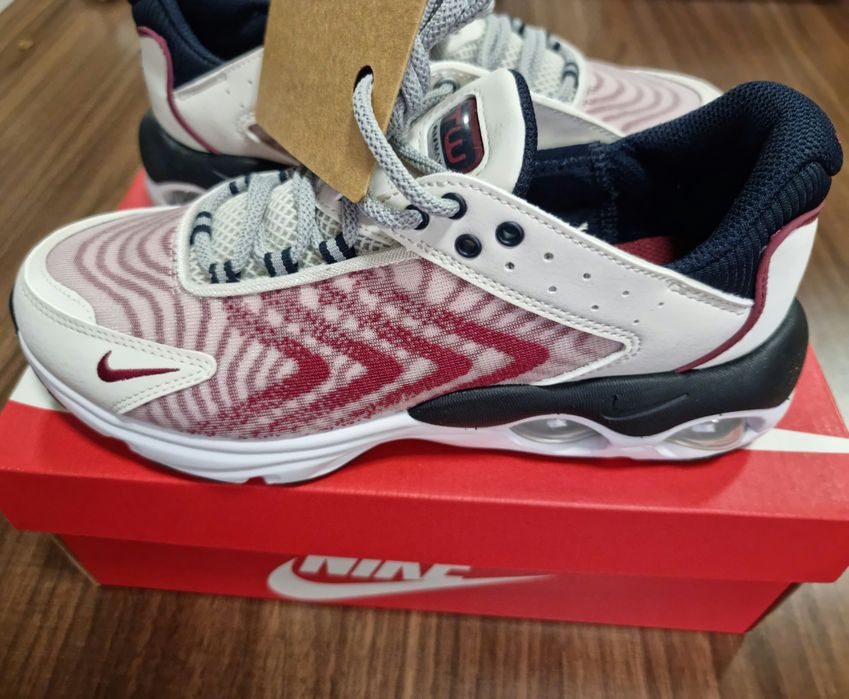 Чисто нови - Nike Air Max TW - phantom/team red-dark obsidian, 38 размер