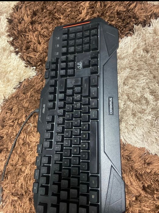 tastatura gaming asus