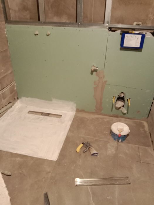 кафельщик,сантехник