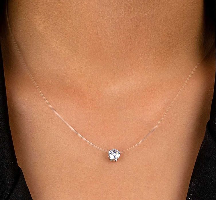 Нежно колие на безцветна корда с камък цирконий нови модели