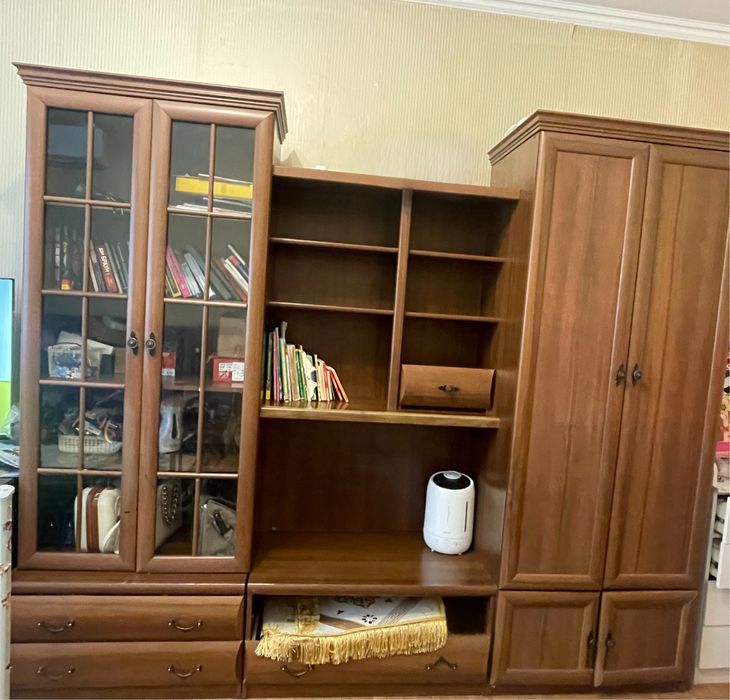 Продам шкаф срочно