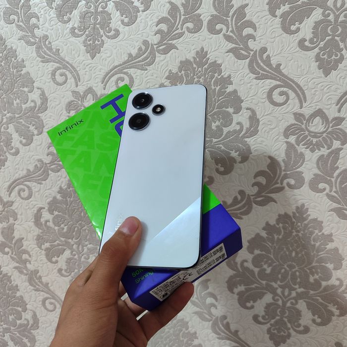 Infinix Hot 30i 128Gb Ram 8+8 Gb