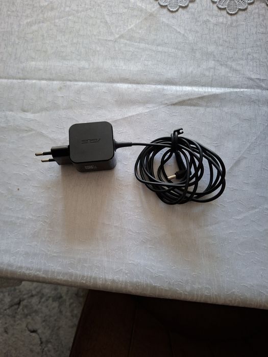 Laptop Asus ca nou