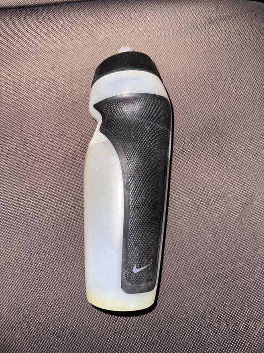 Бутылки для воды