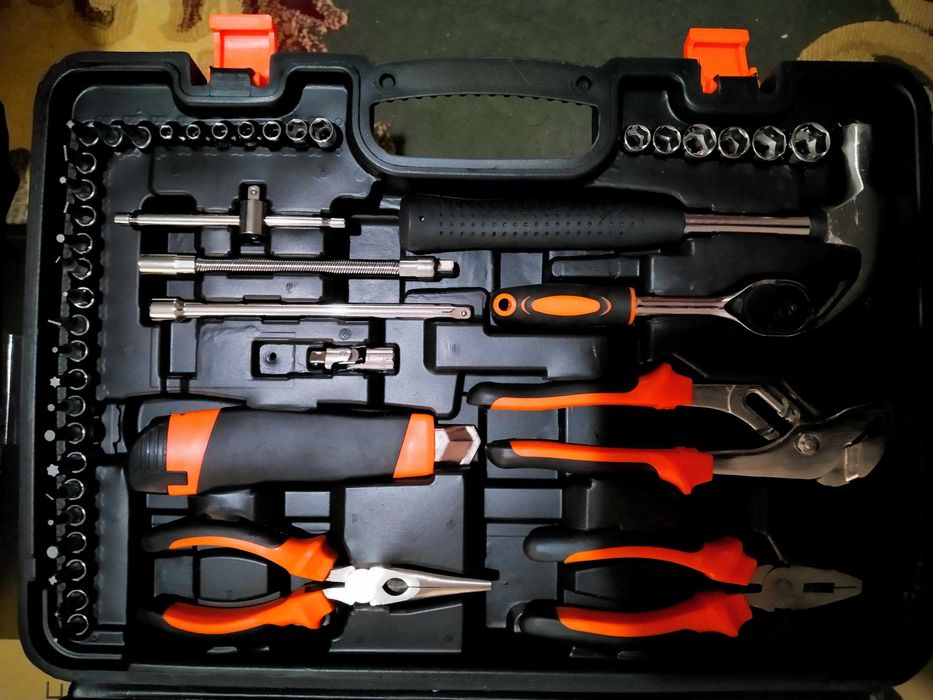 Trusă scule 109 piese – nouă, neutilizată – valiză completă casă & auto