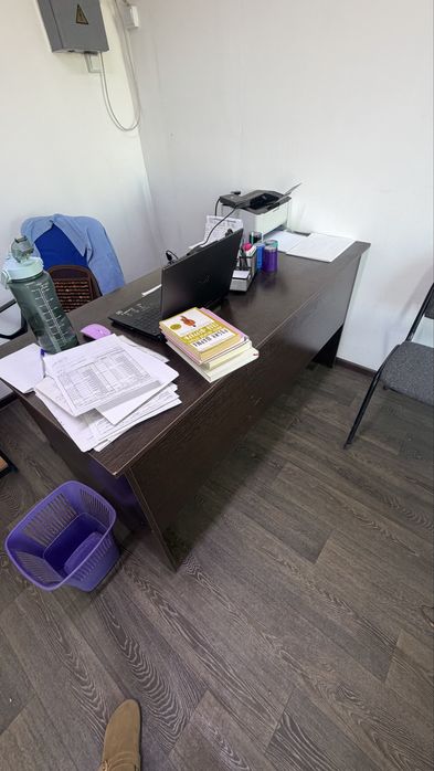 Стол в офис или для школьника