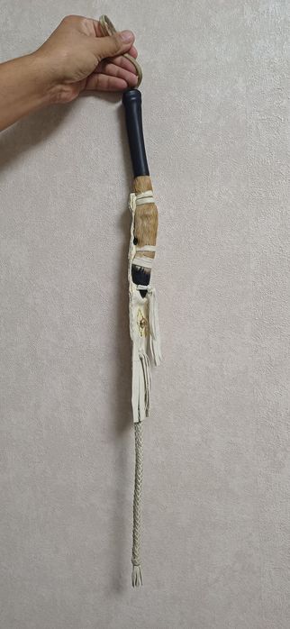 Продам еликтин туягымен  камшы