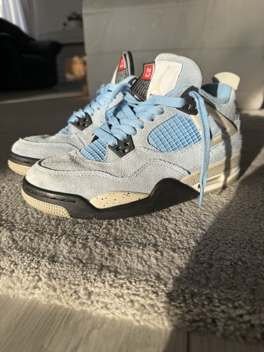 Jordan 4 university blue