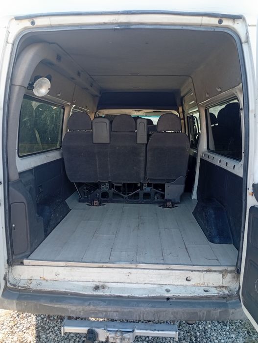 Ford transit 8+1
