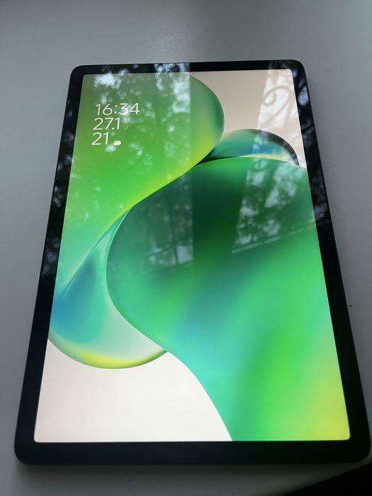 Продам планшет Redmi SE