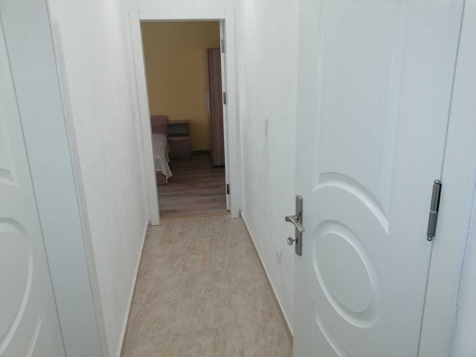 Дава се под наем Двустаен апартамент в Търговище, Вароша - 50 кв.м за 229.5 € - Снимка #2