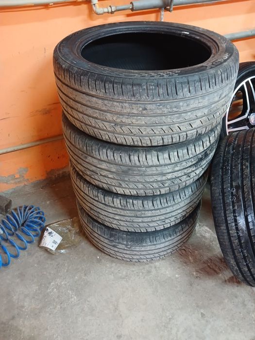 Продам резину в отличном состоянии