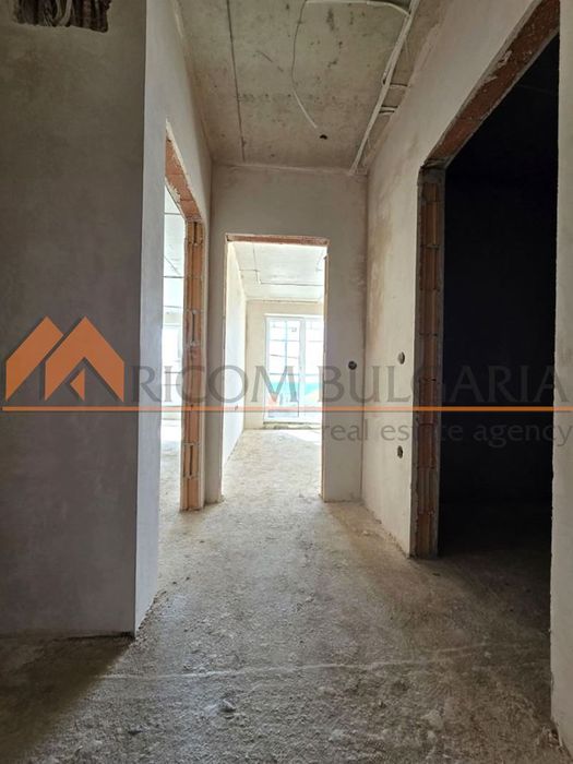 2-стаен в Варна-Владиславово площ 64