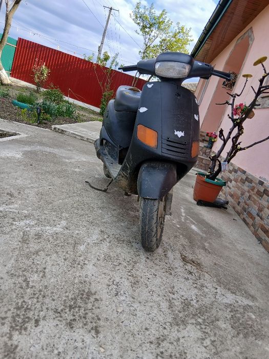 Vând scuter piagio zip 50cc