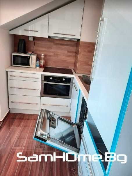 Продава се Тристаен апартамент в Варна, Център - 108 кв.м за 2639 €/кв.м - Снимка #4
