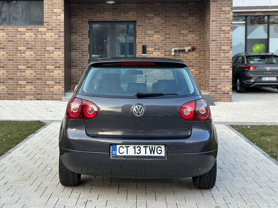 Golf 5  1.4 Benzina - [ 2006 ] Stare Excelenta .