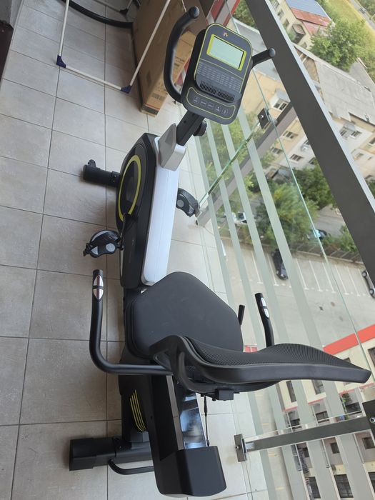 Bicicleta stationara fitness cu spatar