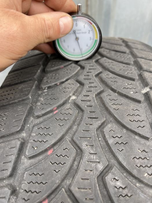 4 anvelope iarna dimensiunea 225/60 R18, Bridgestone