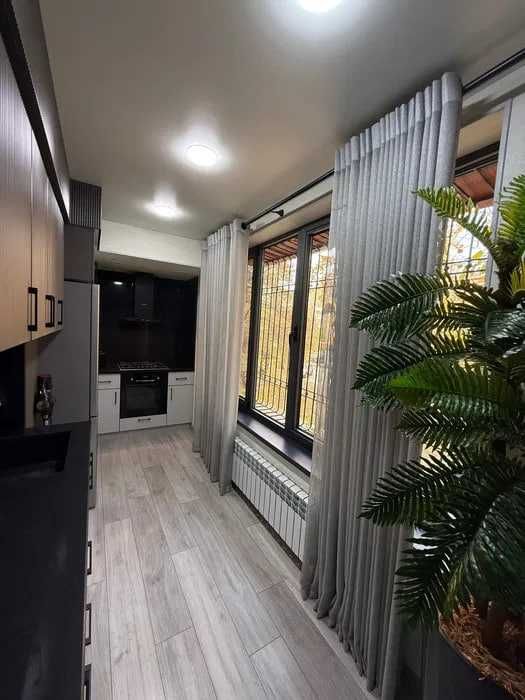 СРОЧНО! ПРОДАМ  квартира 3/2/4 на ЦУМ рядом Метро Космонавтов