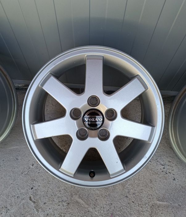 15/5/108-ВОЛВО С 30 S 60 V 40 V 50-перфектни-нов внос