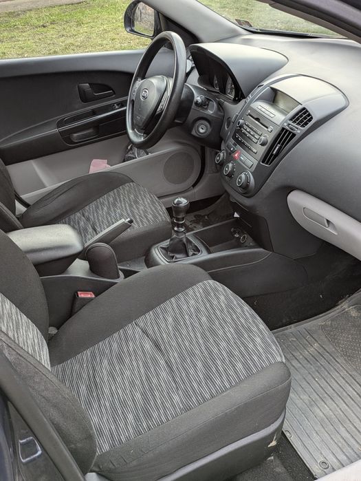 Kia Ceed 2008 1.4 benzină