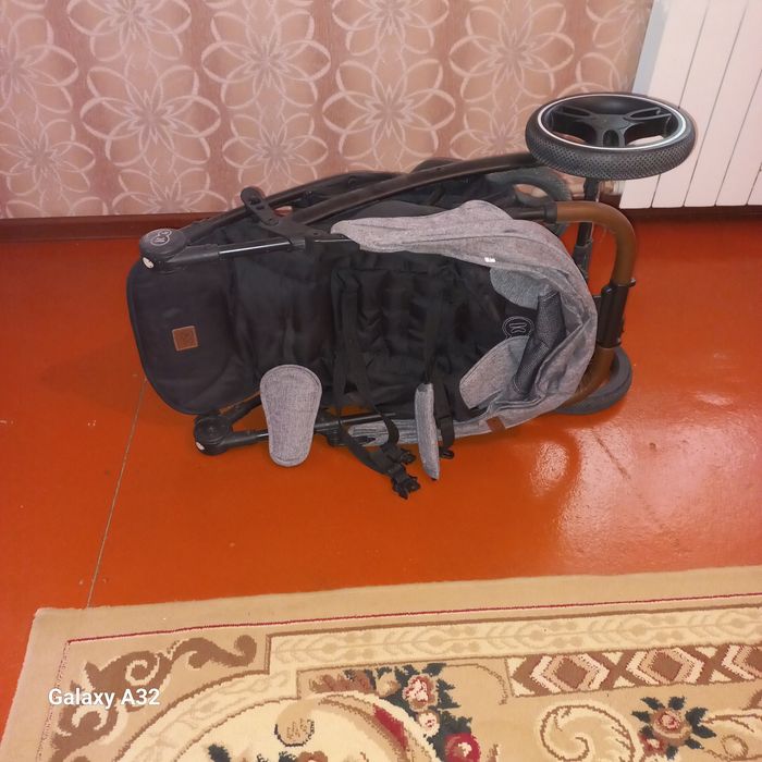 Детская коляска.