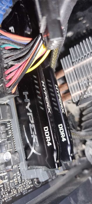 PC Gaming i5-9600KF + RX 570 8GB + 16GB RAM + SSD