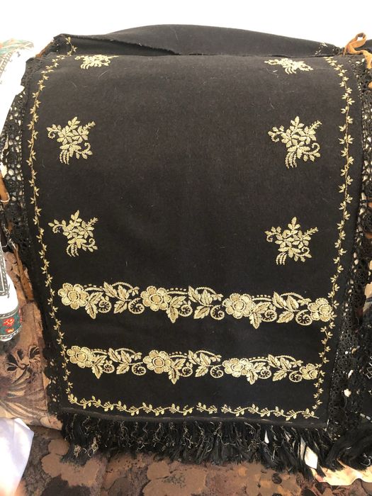 Sorturi costum popular autentic