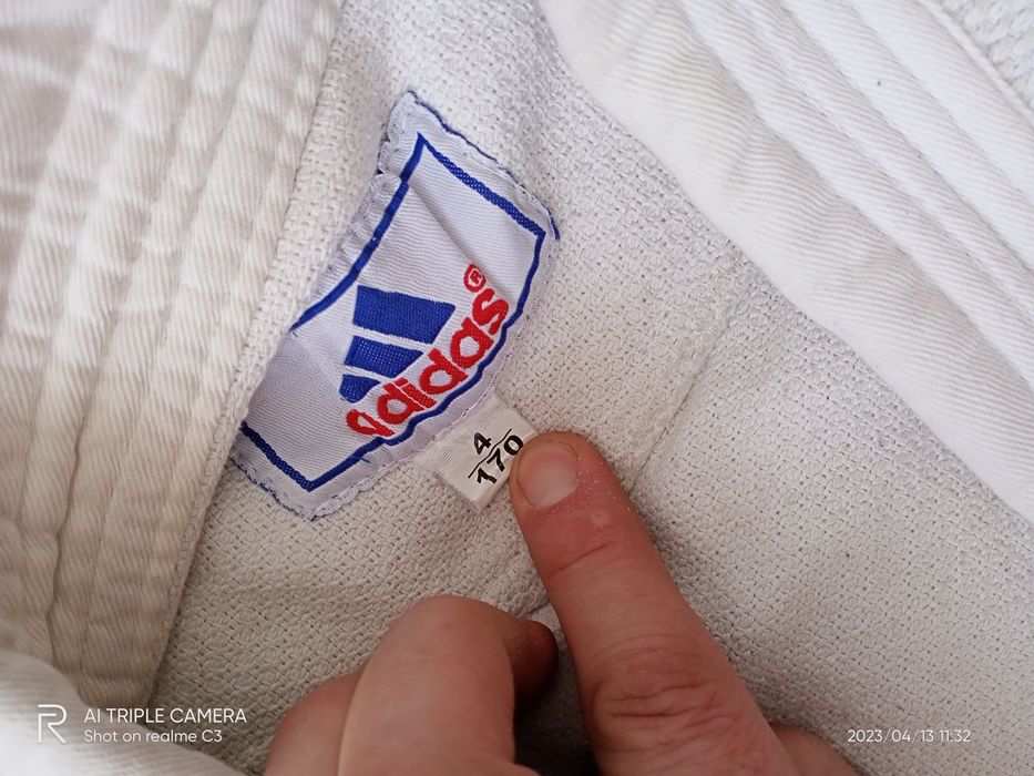 Продам кимоно для спорта