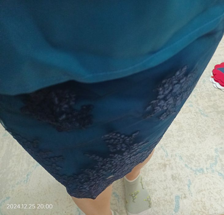 Продам платье  размер 46-48