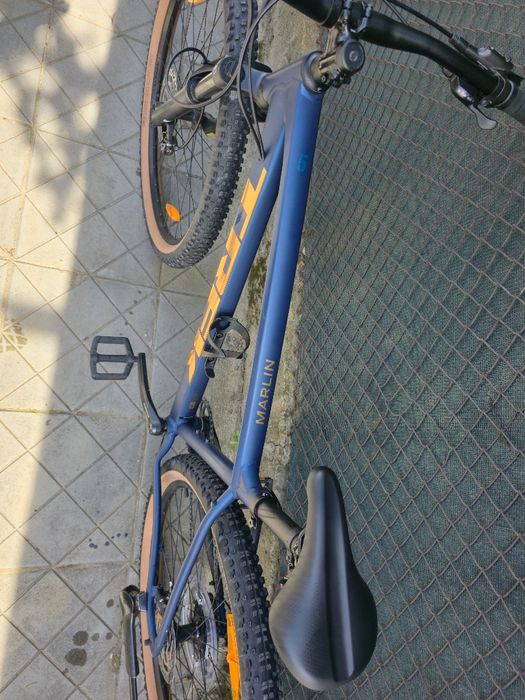 2026г. Trek Marlin 5 29  1x9 Shimano Cues, STR вилка на проходна ос Като нов L размер
