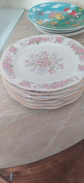 Продам тарелки плоские