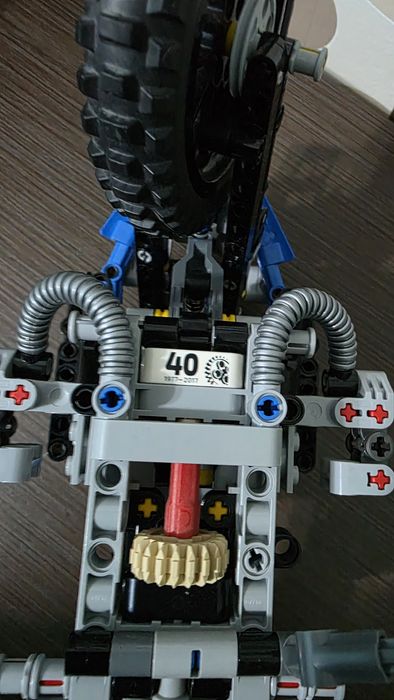 LEGO Technic 42063 BMW R 1200 GS Adventure - Ediție Aniversară - Orade