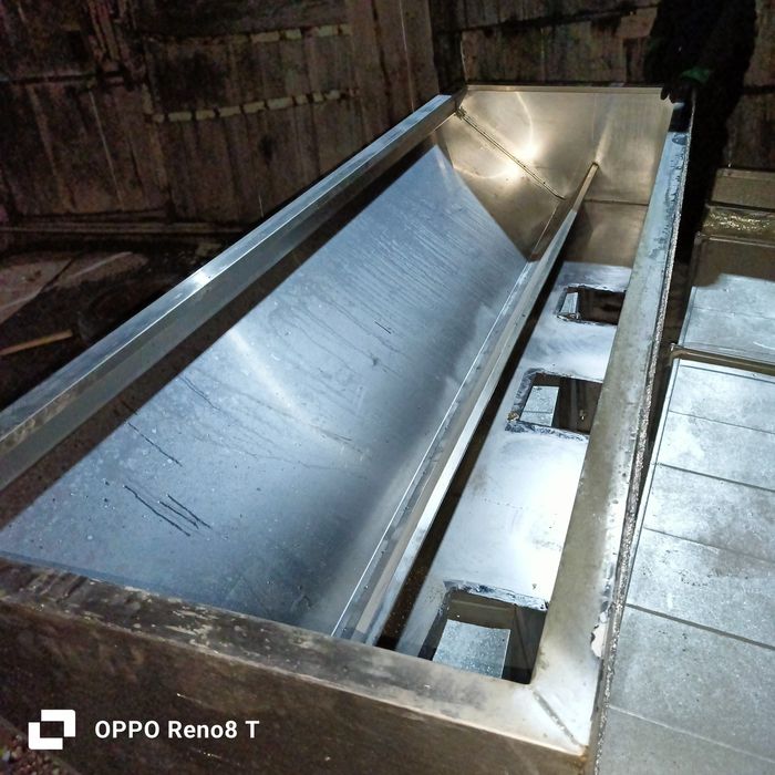 Продам вытяжка большой