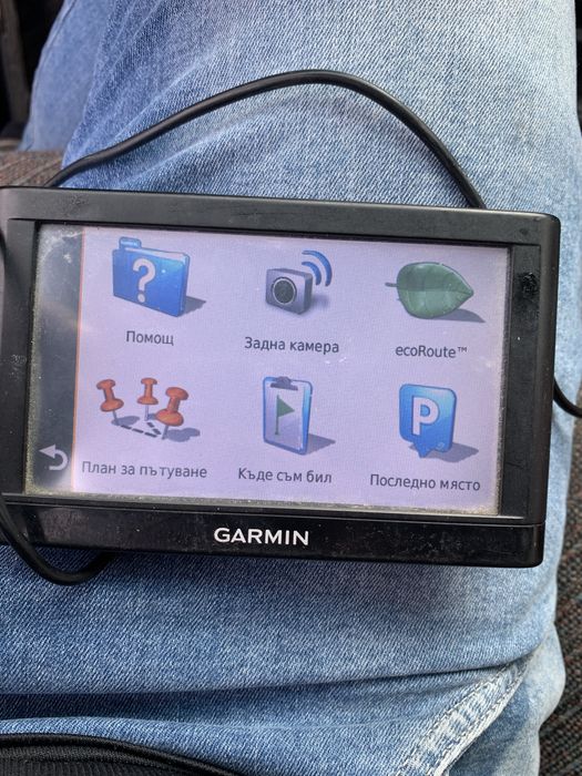Здравейте продавам две навигации GARMIN