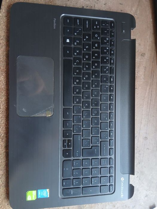 Палмрест с клавиатура за HP Pavilion 15-p152nu