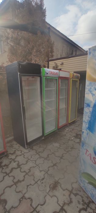 Холодильники стеклянные