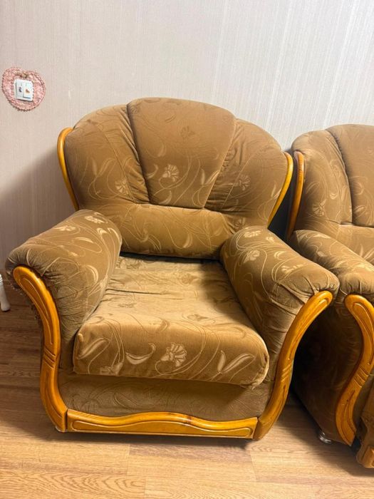 Диван и 2 кресла в подарок