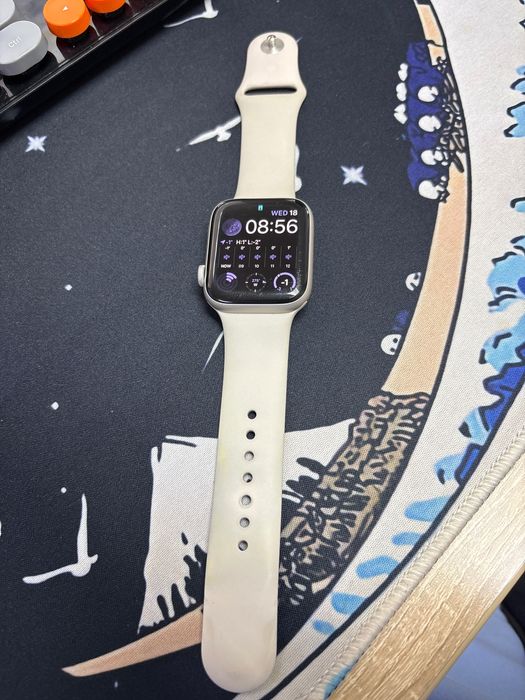 Часы Apple Watch SE2