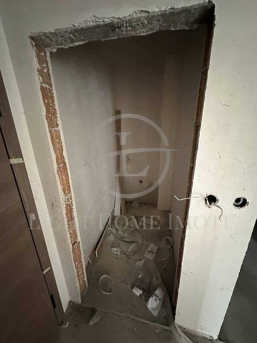 Реф. 4382 Тристаен АКТ 14 / Тракия
