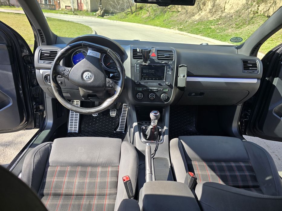 De vanzare vw golf 5 gti