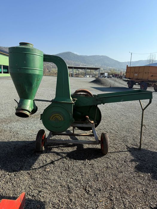 Moară de măcinat cu ciclon, dupa tractor, Agrotab Maramures