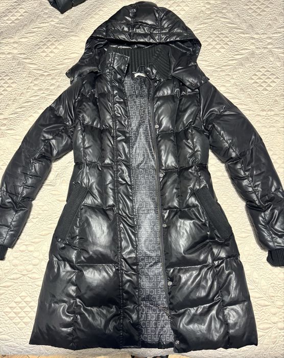 Пуховик женский  Iceberg